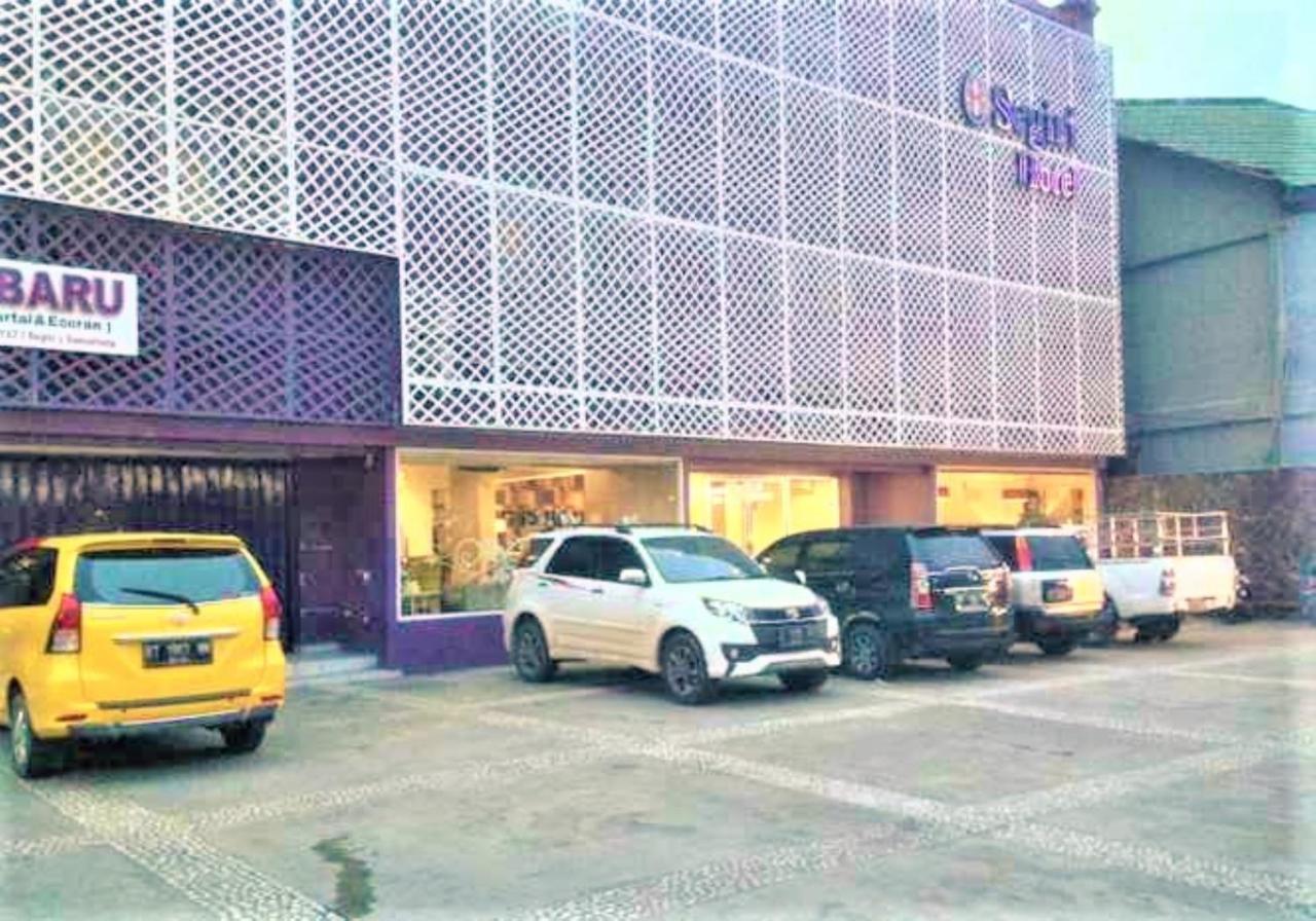 Hotel Segiri Samarinda Exterior foto